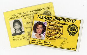 4.att. Latvijas Universitātes studentes Jeļenas Vediščevas studentes apliecības. Foto: LU Muzeja krājums, LUM8243