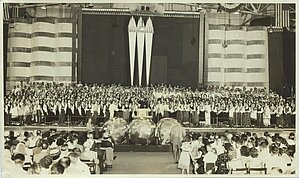 Kora lielkoncerts Čikāgas arēnā 1953.gada  31. maijā, ASV. LNA_LVA_F1985_US1_GV148