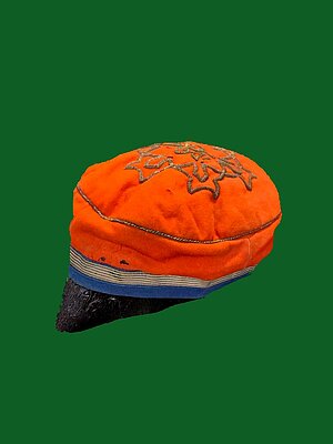 Studentu korporācijas Tervetia krāsu deķelis. Foto: Rūdolfs Rubenis. LU Muzeja krājums.