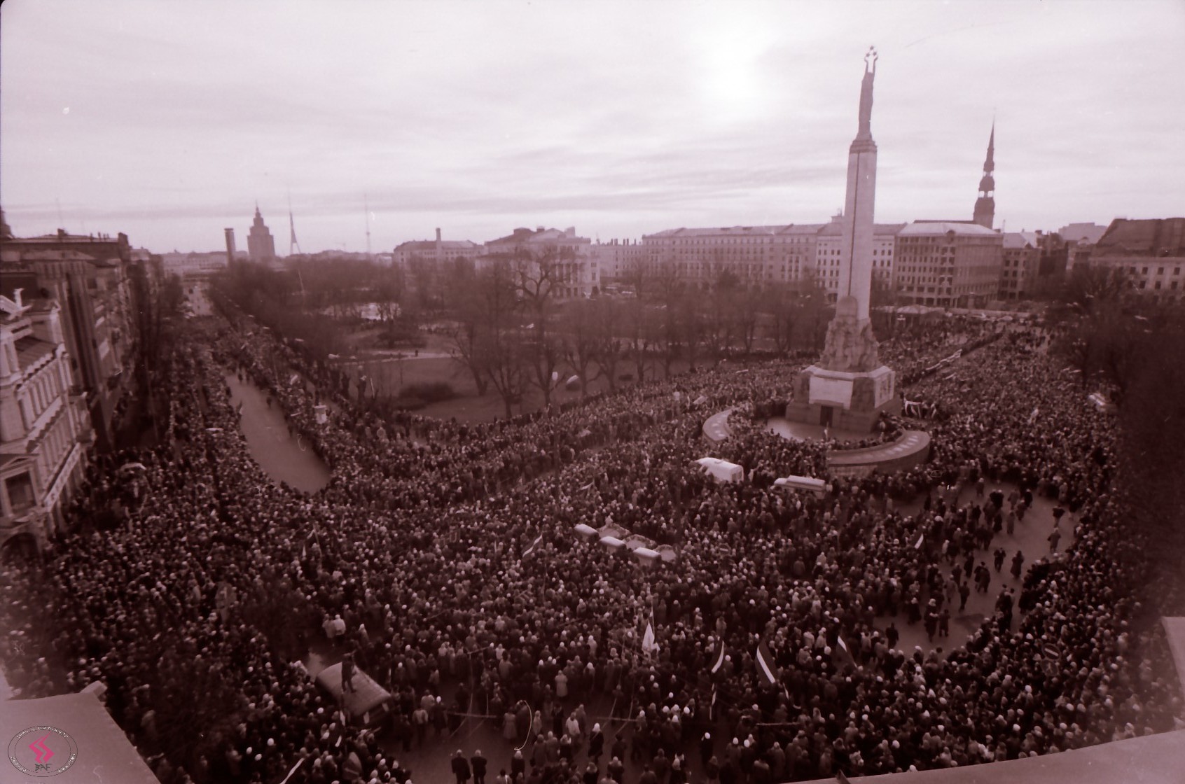 Atvadīšanās pasākums pie Brīvības pieminekļa