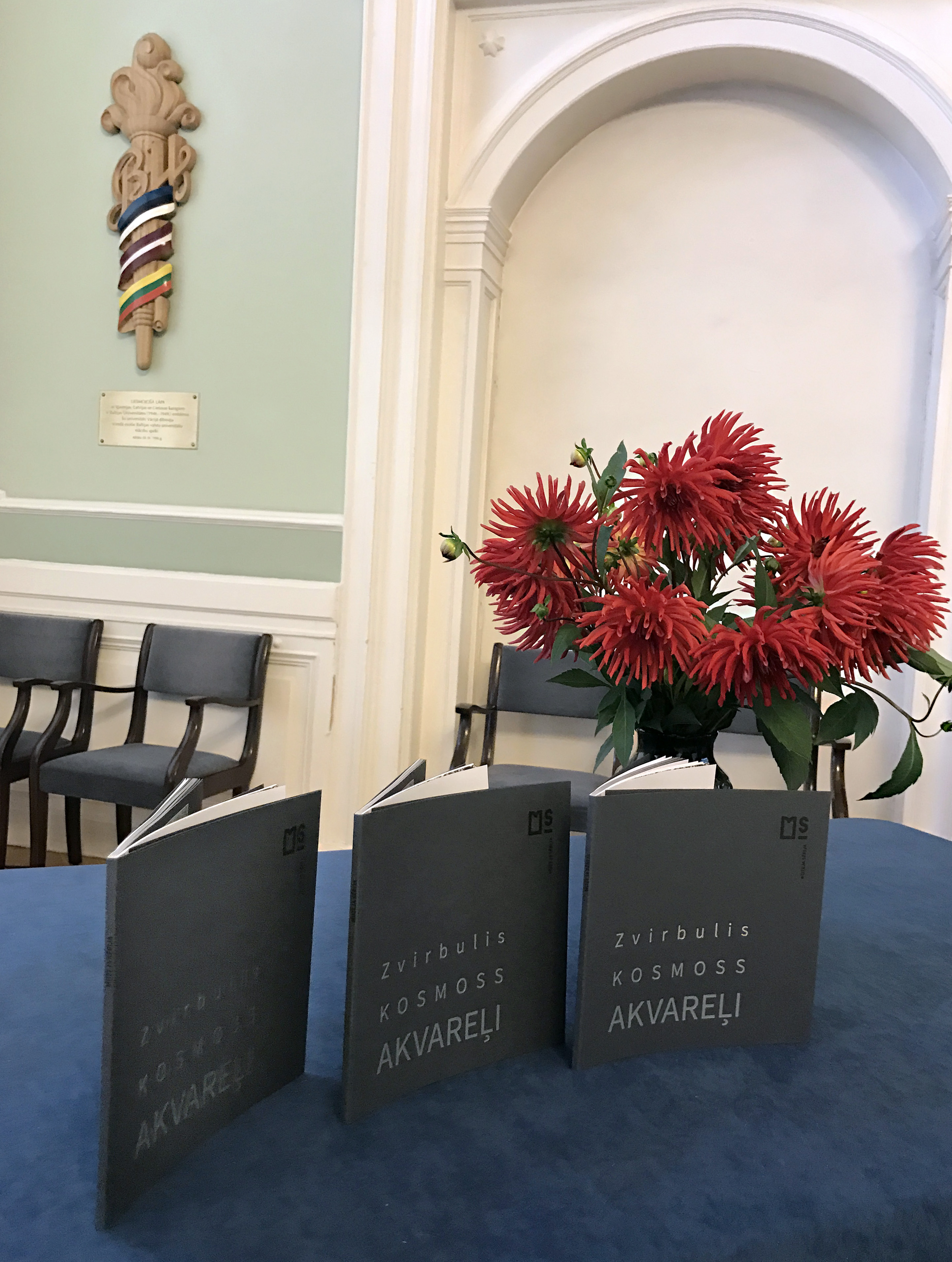 Grāmatas "Zvirbulis. Kosmoss. Akvareļi" atvēršanas svētki LU Mazajā aulā 17.09.2019. Foto S. Livdāne